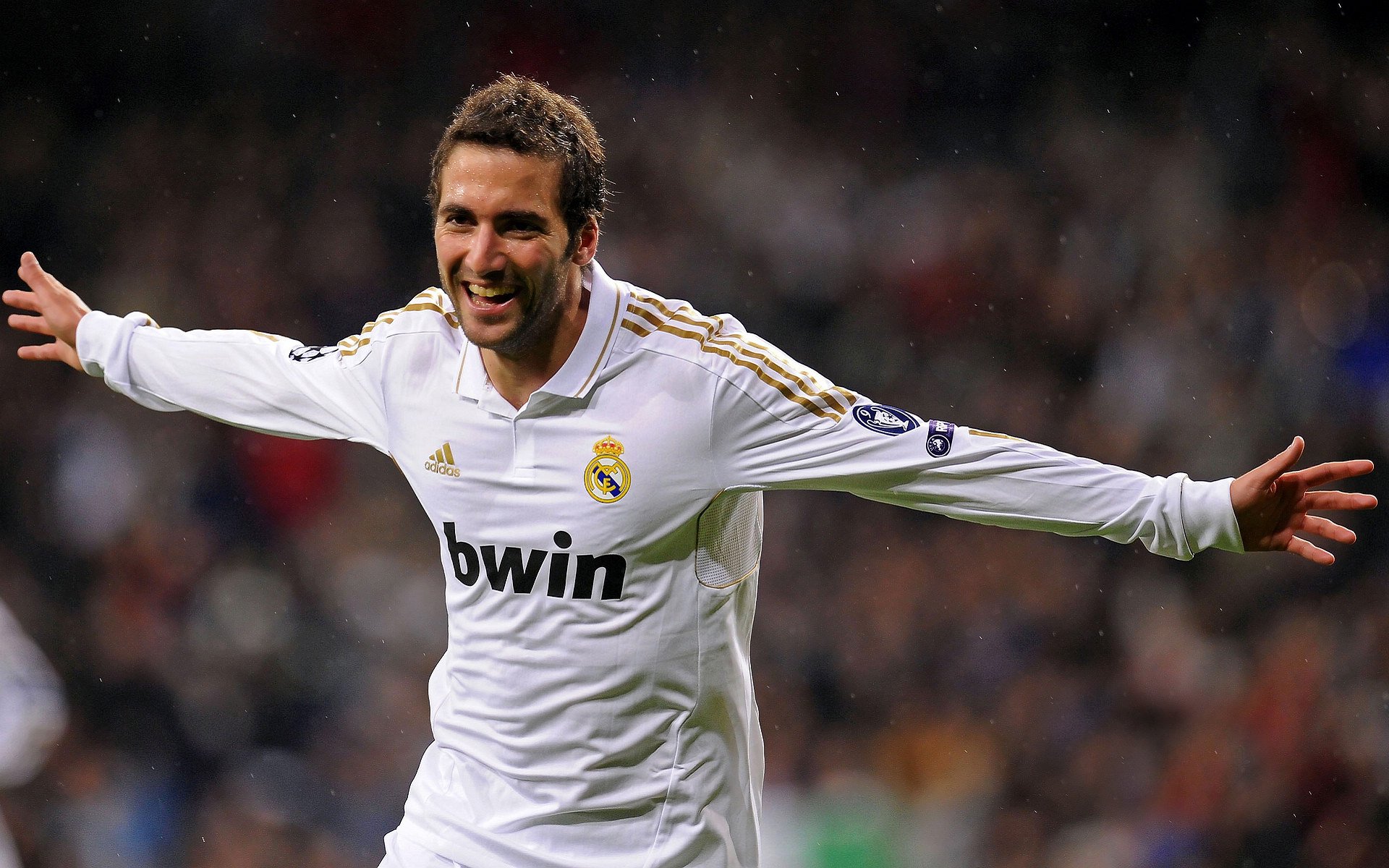 爱游戏体育-特斯·冯·迪克：凭借精准传球，助力南非队有效进攻，安迪冯斯特拉克